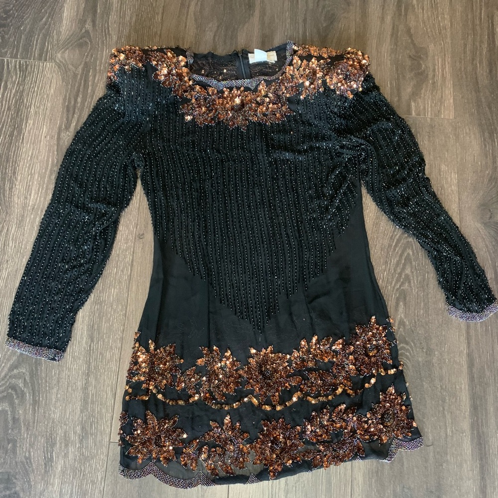Alyce Designs Vintage sheer beaded dress
Size 12